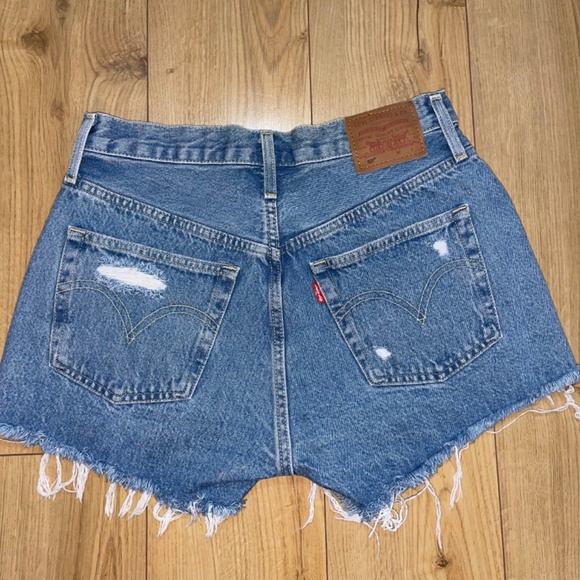 LEVI’S - 501 Jean Shorts - size 27 - Picture 8 of 9
